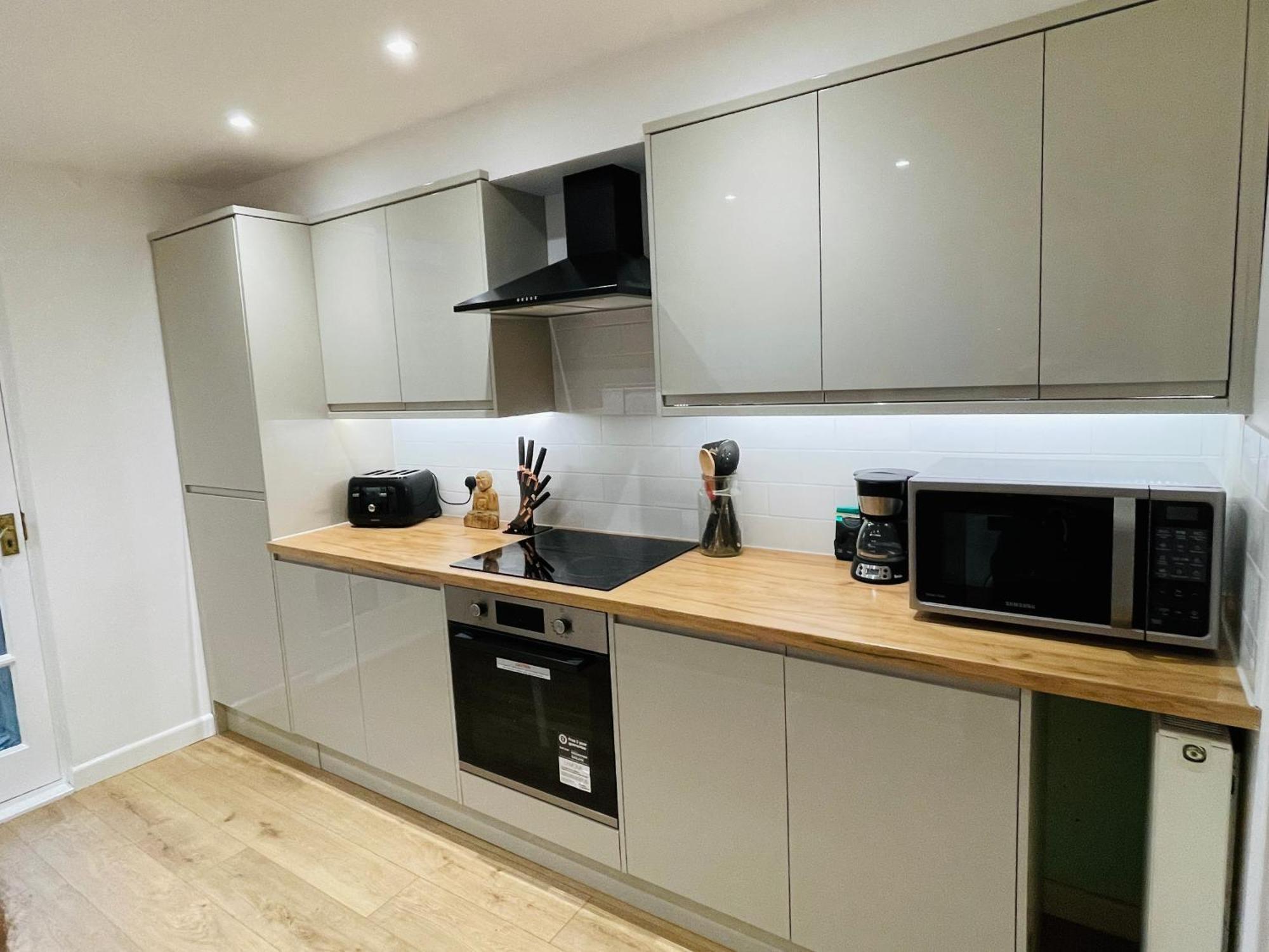 Newly Refurbished City Centre House With Parking Exeter Exteriér fotografie